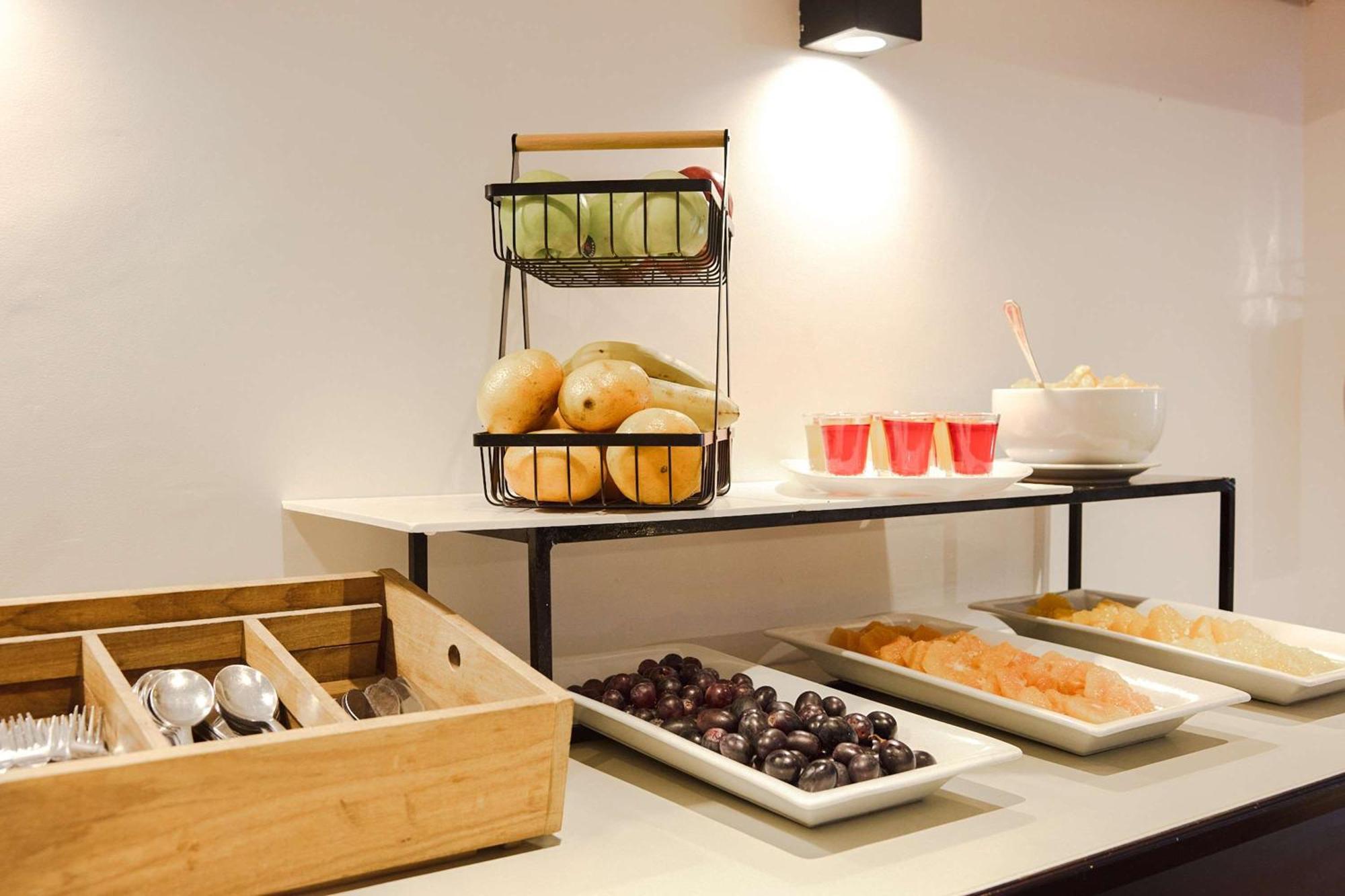 Bed and Breakfast Ramada By Wyndham Buenos Aires Centro Zewnętrze zdjęcie